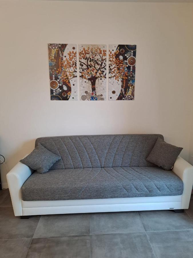 Lux Family Apartment Бардолино Экстерьер фото
