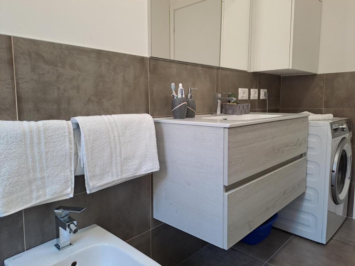Lux Family Apartment Бардолино Экстерьер фото
