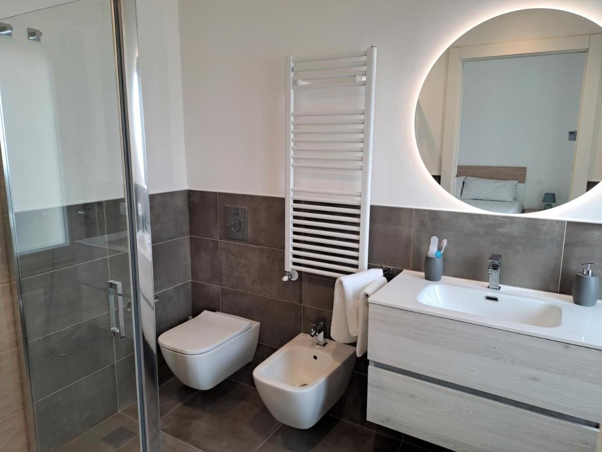Lux Family Apartment Бардолино Экстерьер фото