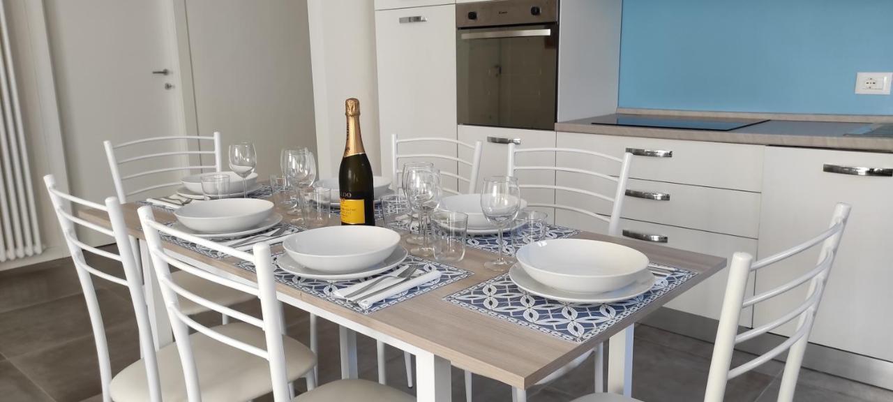 Lux Family Apartment Бардолино Экстерьер фото